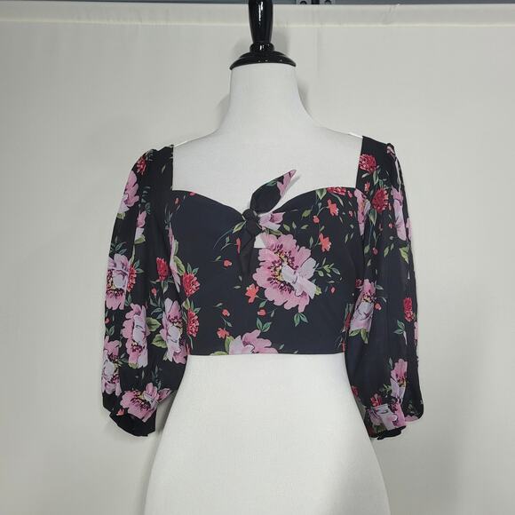 Yumi Kim Norma Jean Crop Top Tie Front Puffy Sleeves Floral Garland Black Small - Picture 2 of 7